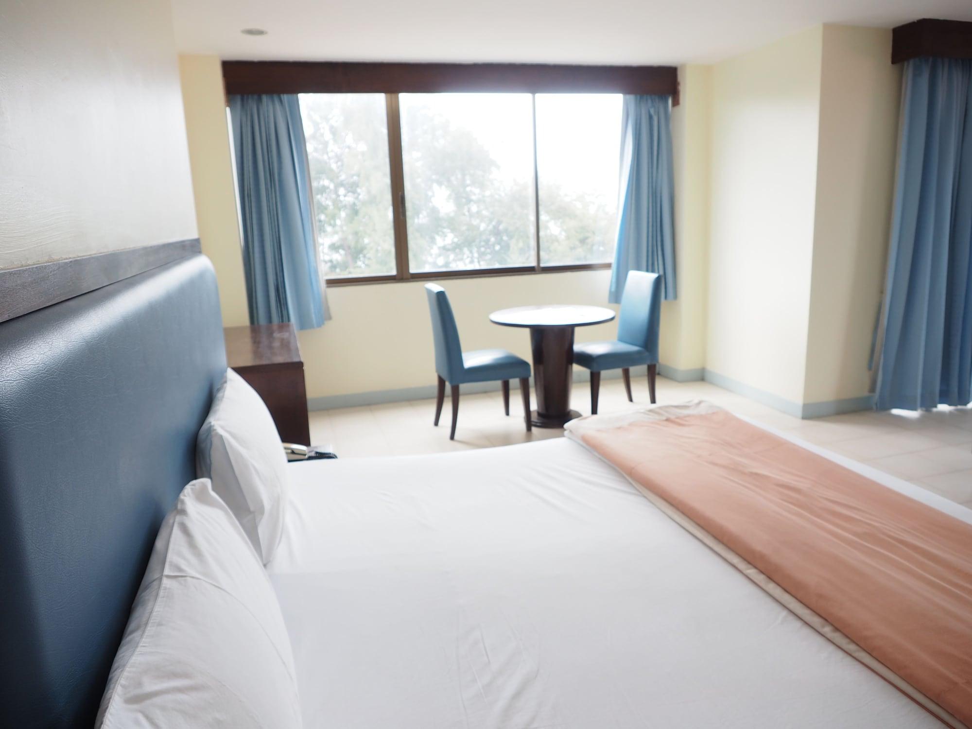 Nice Beach Hotel Rayong Exterior foto