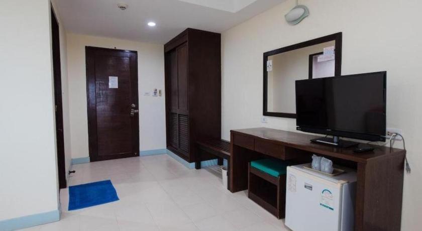 Nice Beach Hotel Rayong Exterior foto