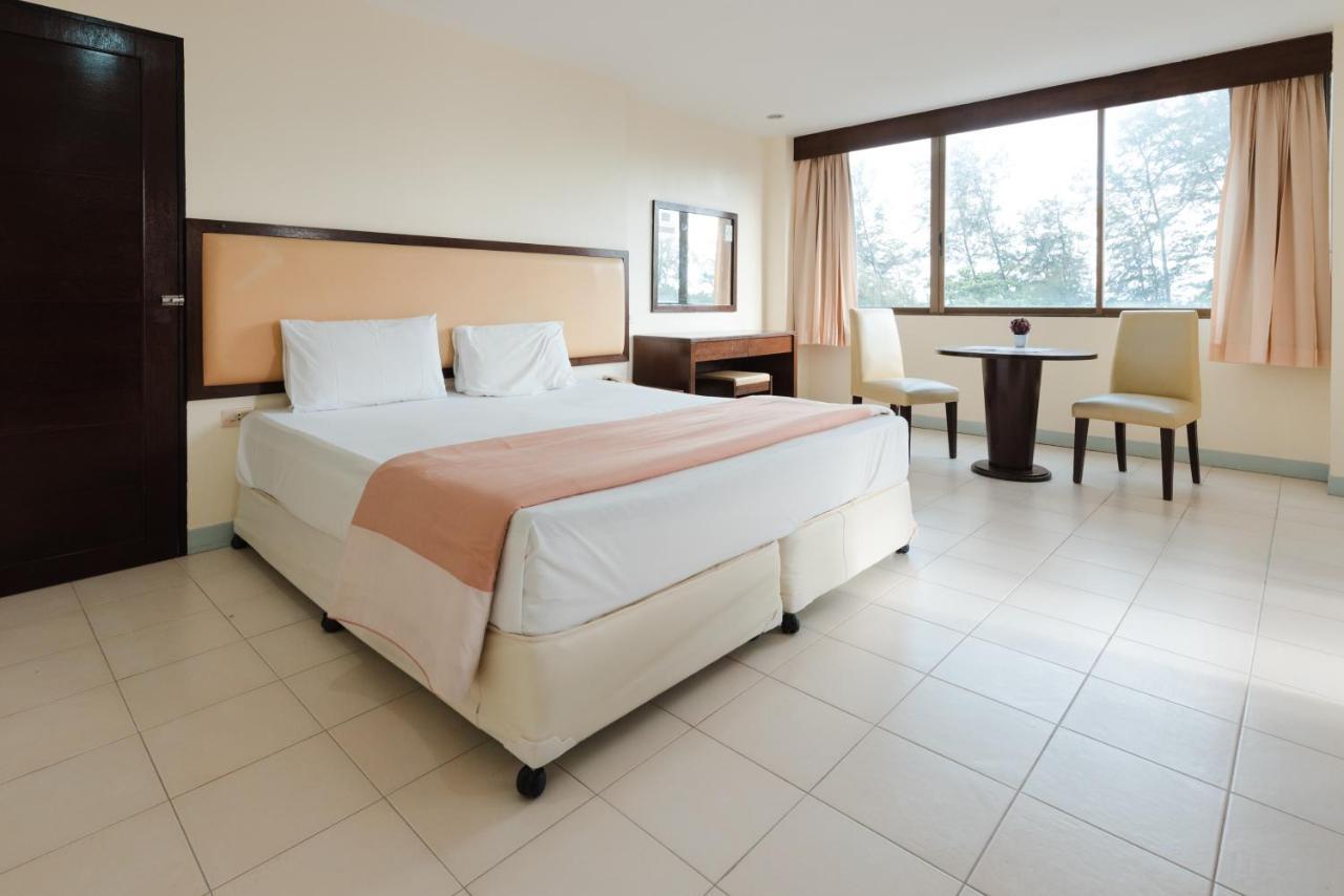 Nice Beach Hotel Rayong Exterior foto